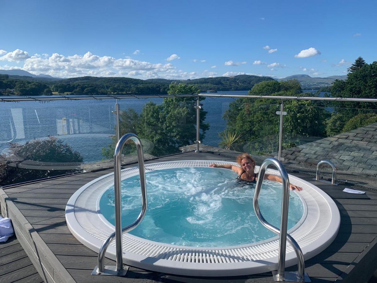 The Penthouse Bowness Luxury Loft Jacuzzi Bath & Complimentary Lakeview Spa Membership Exterior photo
